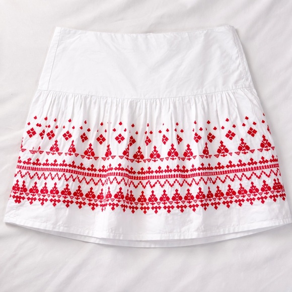 Vineyard Vines White Red Embroidered Skirt Size 8 Preppy Summer - Picture 2 of 6